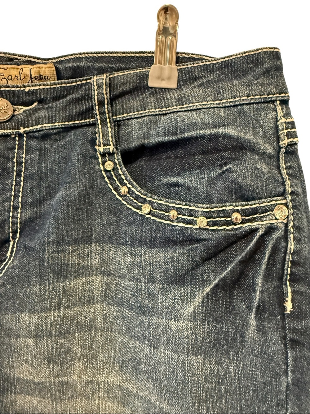 Earl Jeans capris with bling back pockets with flaps 10 - Picture 3 of 7